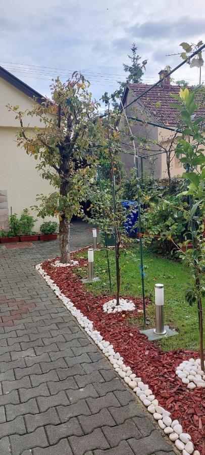Soba Luic Apartamento Zupanja Exterior foto