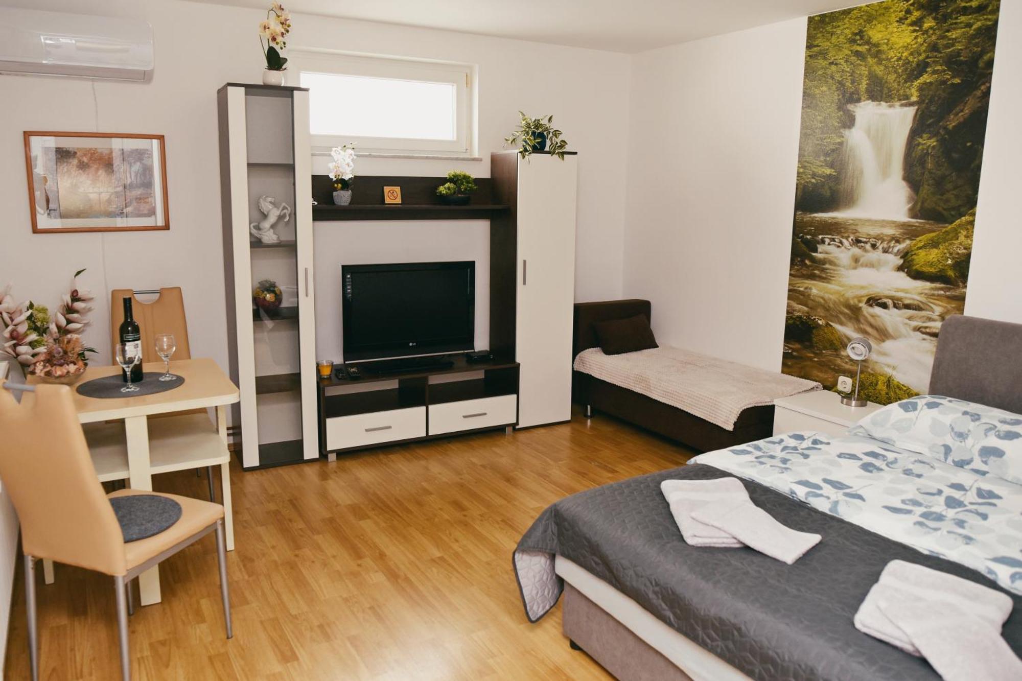 Soba Luic Apartamento Zupanja Exterior foto